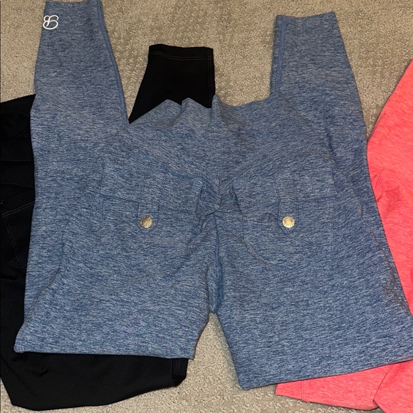 7pc Bombshell Sportswear Leggings/ Sports Bras in Multiple Colors - Picture 6 of 8